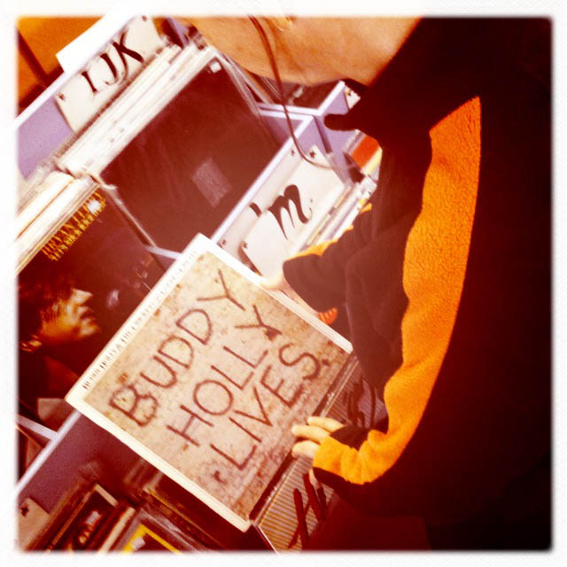 Browsing an online music store simply cannot replace the experience of flicking through stacks of records in a specialist music store and coming across an unexpected surprise. (© All Rights Reserved)